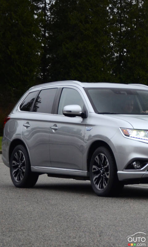2018 Mitsubishi Outlander PHEV: A New Start for the Automaker